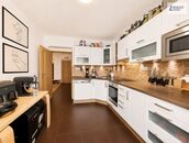 Byt 3+1/lodžie, komora, sklep, OV, 95 m2, 3. patro, výtah, cena 6800000 CZK / objekt, nabízí 