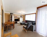 Pronájem bytové jednotky 9+2, 300 m2, zahrada., cena 23000 CZK / objekt / měsíc, nabízí 