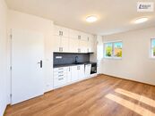 Pronájem bytu 2+1, 65 m2, 2. NP., cena 14000 CZK / objekt / měsíc, nabízí 