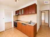 Prodej prostorného bytu 4+1 84 m2, lodžie, sklep, cena 2390000 CZK / objekt, nabízí Tomáš Lenner