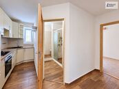 Pronájem světlého bytu 3+1, balkon, 63 m2, cihla, cena 15000 CZK / objekt / měsíc, nabízí 