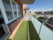 Pronájem prostorného bytu 3+kk, Olomouc, ul. Družební, cena 20000 CZK / objekt / měsíc, nabízí DEVEPOINT PARTNERS s.r.o.