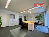 Pronájem kancelářského prostoru, 31 m2, Krnov, ul. Hlubčická, cena 6200 CZK / objekt / měsíc, nabízí 