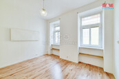Prodej bytu 2+1 v Mariánských Lázních, ul. Hlavní třída, cena 2396800 CZK / objekt, nabízí 