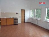 Pronájem obchod a služby, 37 m2, Karviná, ul. Rudé armády, cena 4500 CZK / objekt / měsíc, nabízí 