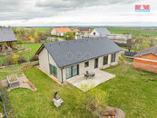 Prodej rodinného domu 137 m2, pozemek 1245 m2 Zichovec, cena cena v RK, nabízí M&M reality holding a.s.