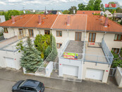 Prodej rodinného domu, 162 m2, Zbuzany, ul. Lomená, cena 14990000 CZK / objekt, nabízí M&M reality holding a.s.