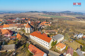 Prodej výrobního objektu, Načeradec, ul. Zámecké náměstí, cena 16200000 CZK / objekt, nabízí 