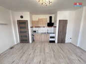 Pronájem bytu 1+kk, 28 m2, Rakovník, ul. S. K. Neumanna, cena 12000 CZK / objekt / měsíc, nabízí 