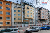 Pronájem garážového stání, Praha 8, ul. Kašparovo náměstí