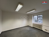 Pronájem kanc. prostoru, 117 m2, Chomutov, ul. Školní, cena 21416 CZK / objekt / měsíc, nabízí 