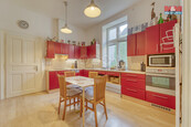 Stylový byt 3+1 v secesním domě, 112 m2 Havlíčkova, Plzeň, cena 6760000 CZK / objekt, nabízí 