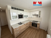 Pronájem bytu 3+1, 72 m2, Krnov, ul. SPC F, cena 15000 CZK / objekt / měsíc, nabízí