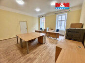 Pronájem kancelářského prostoru, 125 m2, Chomutov, ul. Ruská, cena 20000 CZK / objekt / měsíc, nabízí 