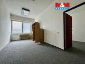 Pronájem kancelářského prostoru, 34 m2, Benešov, ul. Žižkova, cena 5013 CZK / objekt / měsíc, nabízí M&M reality holding a.s.
