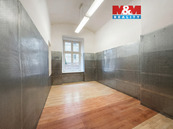 Pronájem obchod a služby, 12 m2, Praha, ul. Francouzská, cena 15000 CZK / objekt / měsíc, nabízí M&M reality holding a.s.