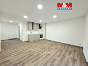 Pronájem bytu 1+kk, 36 m2, Karlovy Vary, ul. Vančurova
