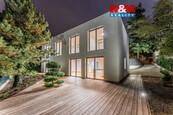 Pronájem vily, 270 m2, terasy 121 m2, Praha 6 - Suchdol, cena 79000 CZK / objekt / měsíc, nabízí M&M reality holding a.s.
