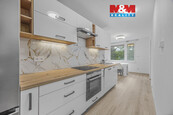 Pronájem bytu 2+1, 60 m2, Chvaletice, ul. U Kulturního domu, cena 14900 CZK / objekt / měsíc, nabízí 