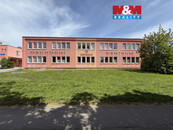 Pronájem obchod a služby, 32 m2, Karviná, ul. Centrum, cena 4000 CZK / objekt / měsíc, nabízí 
