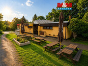 Pronájem restaurace, stravování, 250 m2, Úvaly, ul. Nerudova, cena 25000 CZK / objekt / měsíc, nabízí 