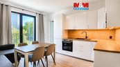 Pronájem bytu 2+kk, 39 m2 s balkonem, Praha, ul. Kardašovská, cena 22000 CZK / objekt / měsíc, nabízí M&M reality holding a.s.
