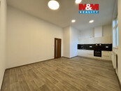 Pronájem bytu 2+kk, 60 m2, Ostrava, ul. Ruská, cena 13200 CZK / objekt / měsíc, nabízí 