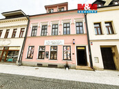 Pronájem bytu 3+1 v Jablonci nad Nisou, ul. Dolní náměstí, cena 16500 CZK / objekt / měsíc, nabízí 