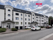 Pronájem bytu 3+1 v Pardubicích, ul. Na Labišti, cena 17000 CZK / objekt / měsíc, nabízí 