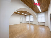 Pronájem obchod a služby, 73 m2, Bruntál, ul. Jesenická, cena 20000 CZK / objekt / měsíc, nabízí 