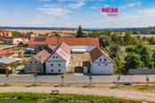 Prodej hotelu, penzionu, 450 m2, Pňovany, cena cena v RK, nabízí M&M reality holding a.s.