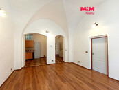 Pronájem bytu 2+kk, 70 m2, Jindřichův Hradec, ul. Panská, cena 9500 CZK / objekt / měsíc, nabízí M&M reality holding a.s.
