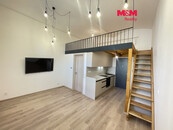 Pronájem atypického bytu 1+kk,30m2,ul.Pražská,Hradec Králové, cena 12000 CZK / objekt / měsíc, nabízí 