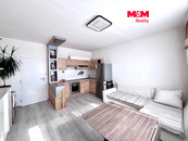 Pronájem bytu 2+kk v České Lípě, 40 m2, ul. Hradecká, cena 10000 CZK / objekt / měsíc, nabízí 