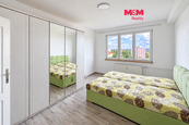 Pronájem bytu 3+1, 76 m2, Cheb, ul. Osvobození, cena 15000 CZK / objekt / měsíc, nabízí 