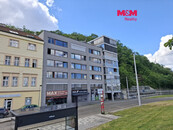 Pronájem garážového stání, 13 m2, ul. Radlická, Praha 5, cena 2000 CZK / objekt / měsíc, nabízí M&M reality holding a.s.