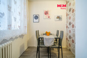 Pronájem bytu 2+1, 60 m2, Klášterec n/O, ul. 17. listopadu, cena 12900 CZK / objekt / měsíc, nabízí 