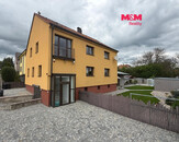 Pronájem bytu v RD 5+1, 160 m2, Radomyšl, ul. Spojovací, cena 25000 CZK / objekt / měsíc, nabízí 
