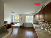 Pronájem bytu 3+1, 80 m2, Chomutov, ul. SNP, cena 16000 CZK / objekt / měsíc, nabízí 