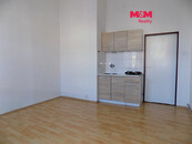 Pronájem bytu 1+kk v Teplicích, 28 m2, ul. U nádraží, cena 6900 CZK / objekt / měsíc, nabízí 