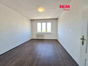 Pronájem bytu 4+1, 83 m2, Klášterec n. Ohří, ul.17.listopadu, cena 15000 CZK / objekt / měsíc, nabízí 