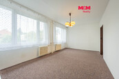 Pronájem bytu 2+1, 55m2, Praha 8- Kobylisy, ul. Košťálkova, cena 20000 CZK / objekt / měsíc, nabízí M&M reality holding a.s.