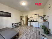 Pronájem bytu 1+kk, 20 m2, Ostrava, ul. Mariánskohorská, cena 10900 CZK / objekt / měsíc, nabízí 