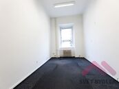 kanceláře 212m2, hezké místo, u Karlínského nám, ul. Peckova , P-8 Karlín, cena 250 CZK / m2 / měsíc, nabízí 