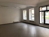 Pronájem obchodních nebo kancelářských prostor v Pelhřimově, cena 14000 CZK / objekt / měsíc, nabízí 