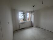 Prodej zrekonstruovaného bytu 1+1 s balkonem v H.Brodě, cena 2990000 CZK / objekt, nabízí 