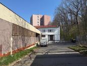 Pronájem skladového prostoru 5 m2, ulice Proskovická, Ostrava Výškovice, cena 2000 CZK / objekt / měsíc, nabízí Carroll & Dohnal s.r.o.