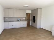 Pronájem bytu 1+kk s předzahrádkou, novostavba, Slezská Ostrava, cena 14900 CZK / objekt / měsíc, nabízí