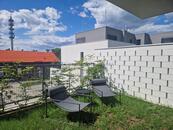 Pronájem luxusně zařízeného bytu 1kk s terasou, ulice U Hájenky, Slezská Ostrava, cena 17000 CZK / objekt / měsíc, nabízí 
