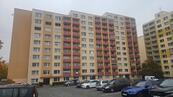 Pronájem velkého bytu 2 + kuch. kout s lodžií /53 m2/ v žádané lokalitě Příbram VIII, Brodská 104, cena 16420 CZK / objekt / měsíc, nabízí 